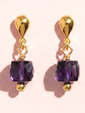 Minimalist Amethyst Cube Earrings in 14k Gold Fille